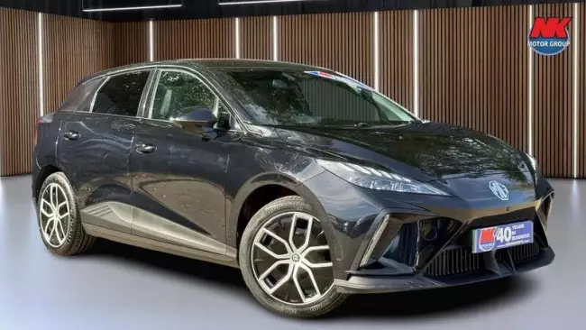 MG MG4 64kWh Trophy Long Range Auto 5dr