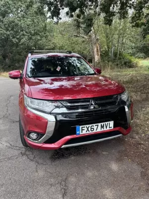 Mitsubishi Outlander 2.0h 12kWh 4h CVT 4WD Euro 6 (s/s) 5dr
