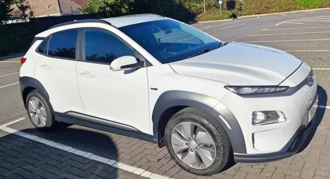 Hyundai KONA 64kWh Premium SE Auto 5dr (7kW Charger)