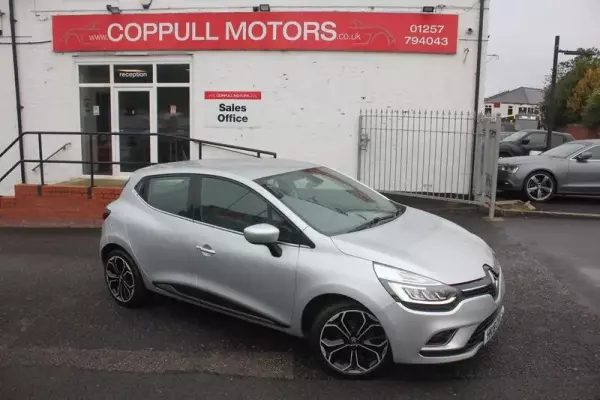 Renault Clio 1.5 dCi Signature Nav Euro 6 (s/s) 5dr