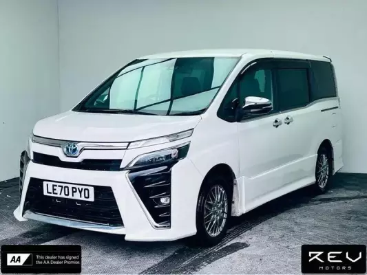 Toyota Voxy 1.8 PETROL HYBRID AUTO 6SEATS EURO6 5dr