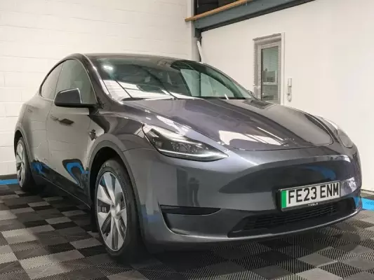 Tesla Model Y Auto RWD 5dr