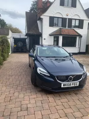 Volvo V40 2.0 D2 Inscription Euro 6 (s/s) 5dr