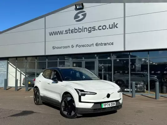 Volvo EX30 Twin Performance 69kWh Plus Auto AWD 5dr