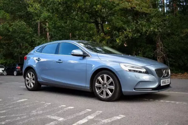 Volvo V40 2.0 D2 Inscription Euro 6 (s/s) 5dr