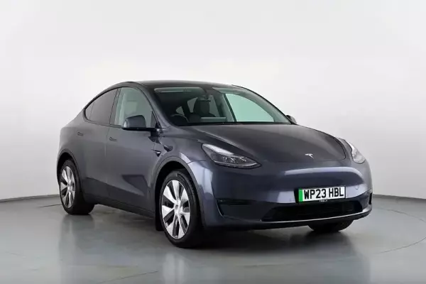 Tesla Model Y Auto RWD 5dr