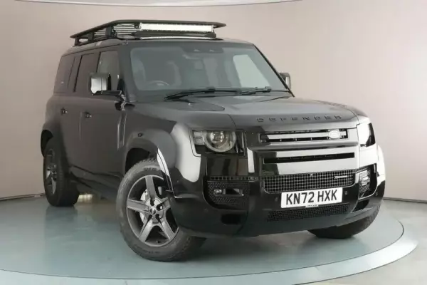 Land Rover Defender 110 2.0 P400e 15.4kWh X-Dynamic HSE Auto 4WD Euro 6 (s/s) 5dr