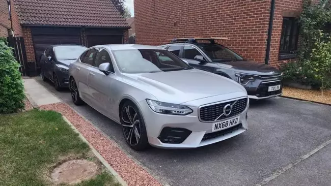Volvo S90 2.0 D4 R-Design Auto Euro 6 (s/s) 4dr