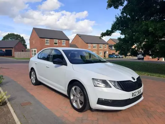 Skoda Octavia 1.5 TSI ACT SE Drive Euro 6 (s/s) 5dr