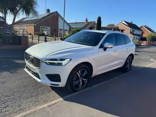 Volvo XC60 2.0h T8 Twin Engine 10.4kWh R-Design Auto AWD Euro 6 (s/s) 5dr