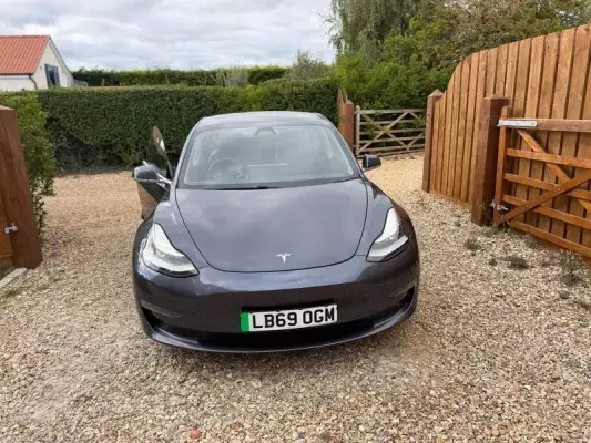 Tesla Model 3 (Dual Motor) Long Range Auto 4WDE 4dr