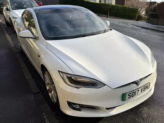 Tesla Model S 75D (Dual Motor) Executive Edition Auto 4WD 5dr