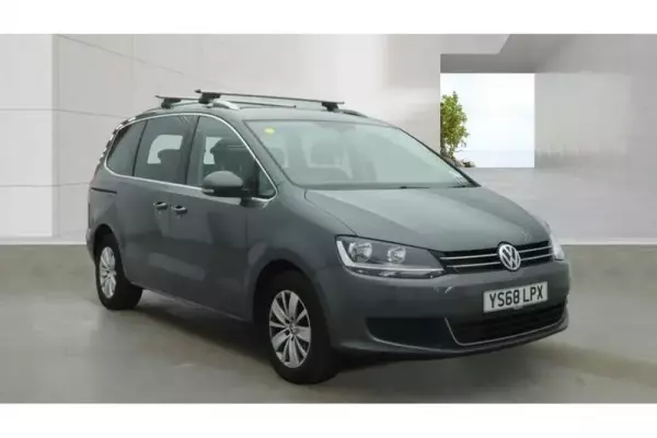Volkswagen Sharan 2.0 TDI SE DSG Euro 6 (s/s) 5dr