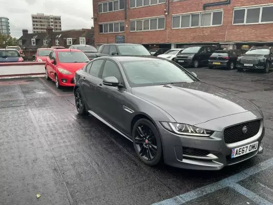 Jaguar XE 2.0d R-Sport Auto Euro 6 (s/s) 4dr