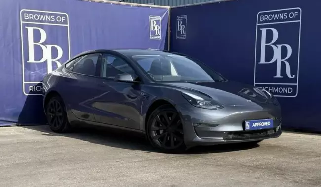 Tesla Model 3 (Dual Motor) Long Range Auto 4WDE 4dr