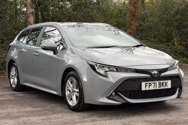 Toyota Corolla 1.8 VVT-h Icon Touring Sports CVT Euro 6 (s/s) 5dr