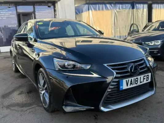 Lexus IS 2.5 300h Executive Edition E-CVT Euro 6 (s/s) 4dr