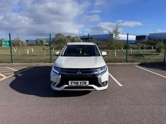 Mitsubishi Outlander 2.0h 12kWh 4h CVT 4WD Euro 6 (s/s) 5dr