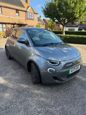 Fiat 500e 42kWh La Prima Auto 3dr