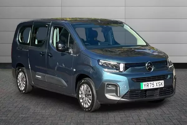 Citroen e-Berlingo 52kWh PLUS XL Auto 5dr (11kW Charger)
