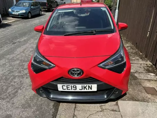 Toyota AYGO 1.0 VVT-i x-play Euro 6 5dr