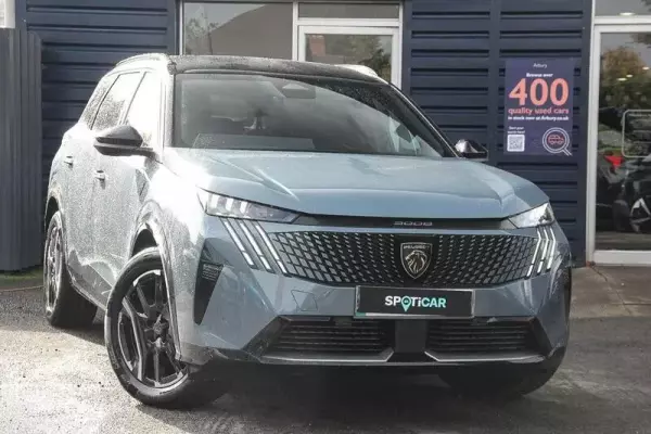 Peugeot E-5008 73kWh GT Auto 5dr (11kW Charger)