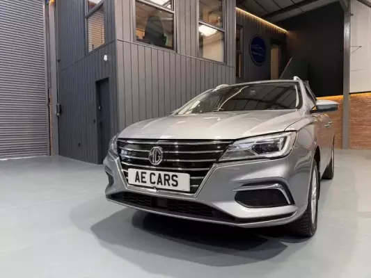 MG MG5 61.1kWh Exclusive Long Range Auto 5dr