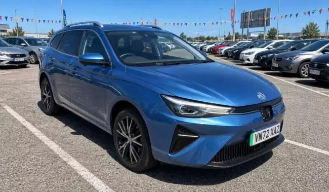 MG MG5 61.1kWh Trophy Long Range Auto 5dr