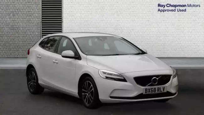 Volvo V40 2.0 T2 GPF Momentum Euro 6 (s/s) 5dr