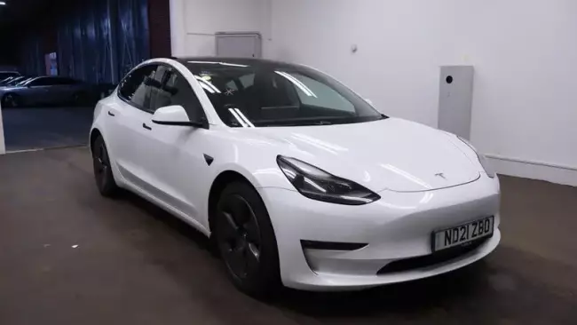 Tesla Model 3 (Dual Motor) Long Range Auto 4WDE 4dr