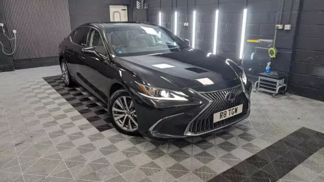 Lexus ES 2.5 300h E-CVT Euro 6 (s/s) 4dr