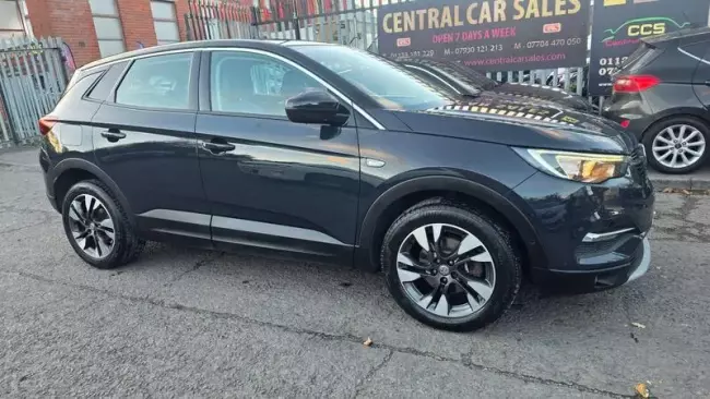 Vauxhall Grandland X 1.2 Turbo Sport Nav Auto Euro 6 (s/s) 5dr