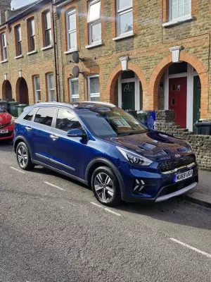 Kia Niro 1.6 GDi 2 DCT Euro 6 (s/s) 5dr