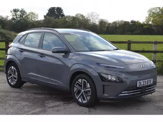 Hyundai KONA 39kWh SE Connect Auto 5dr (10.5kW Charger)