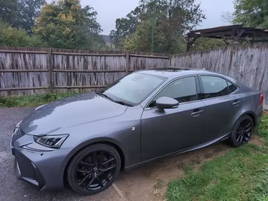 Lexus IS 2.5 300h F Sport E-CVT Euro 6 (s/s) 4dr