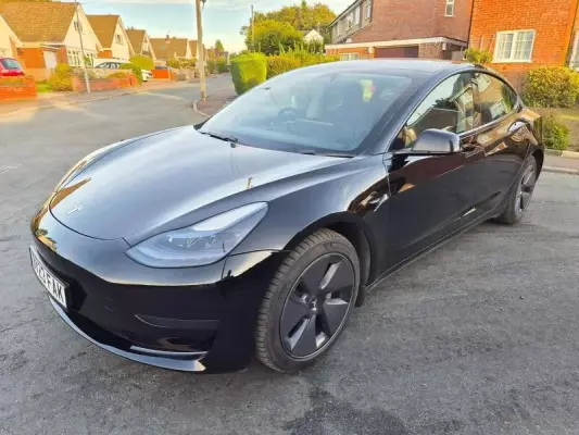 Tesla Model 3 Auto RWD 4dr