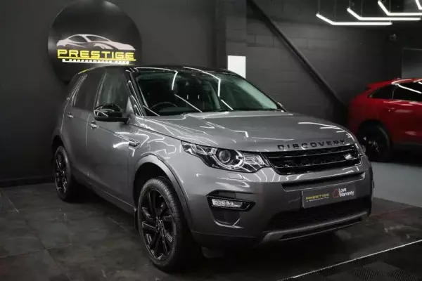 Land Rover Discovery Sport 2.0 TD4 HSE Black Auto 4WD Euro 6 (s/s) 5dr