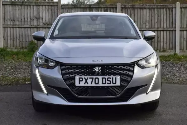 Peugeot E-208 50kWh Active Auto 5dr