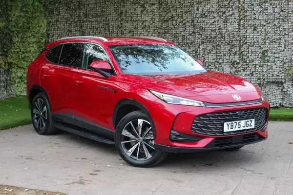 MG MG HS 1.5 T-GDI 24.7kWh Trophy Auto Euro 6 (s/s) 5dr